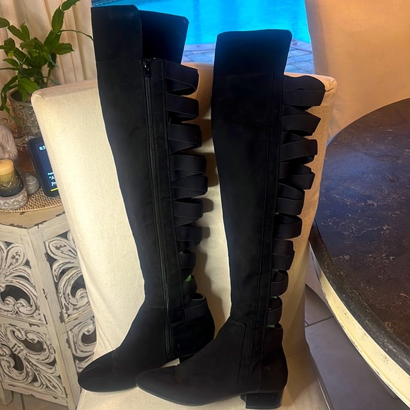 EUC Nine West Owheno Black stretch cut outs over the knee women’s side z… - Picture 1 of 7
